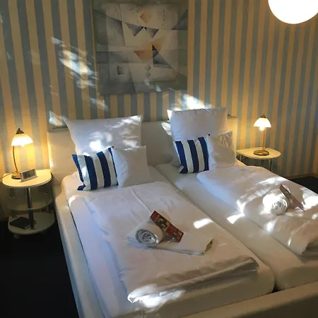 Отель Bredl In Der Ballestrem 3*